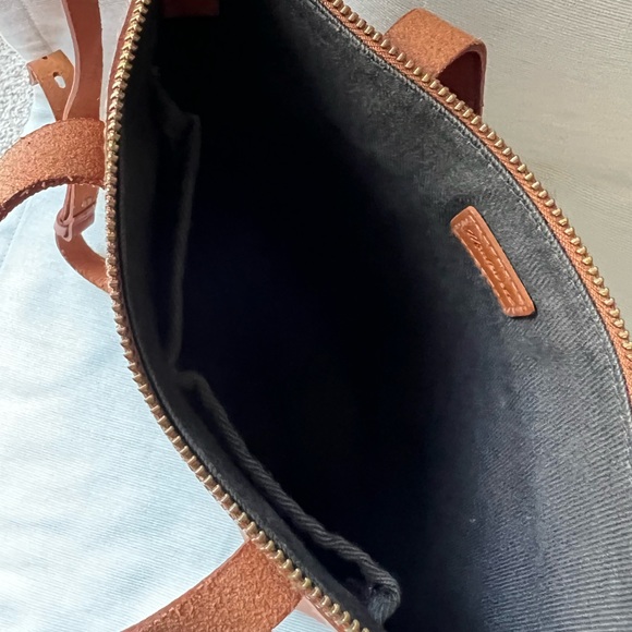 Madewell Zip-Top Transport Crossbody Bag - Picture 3 of 11